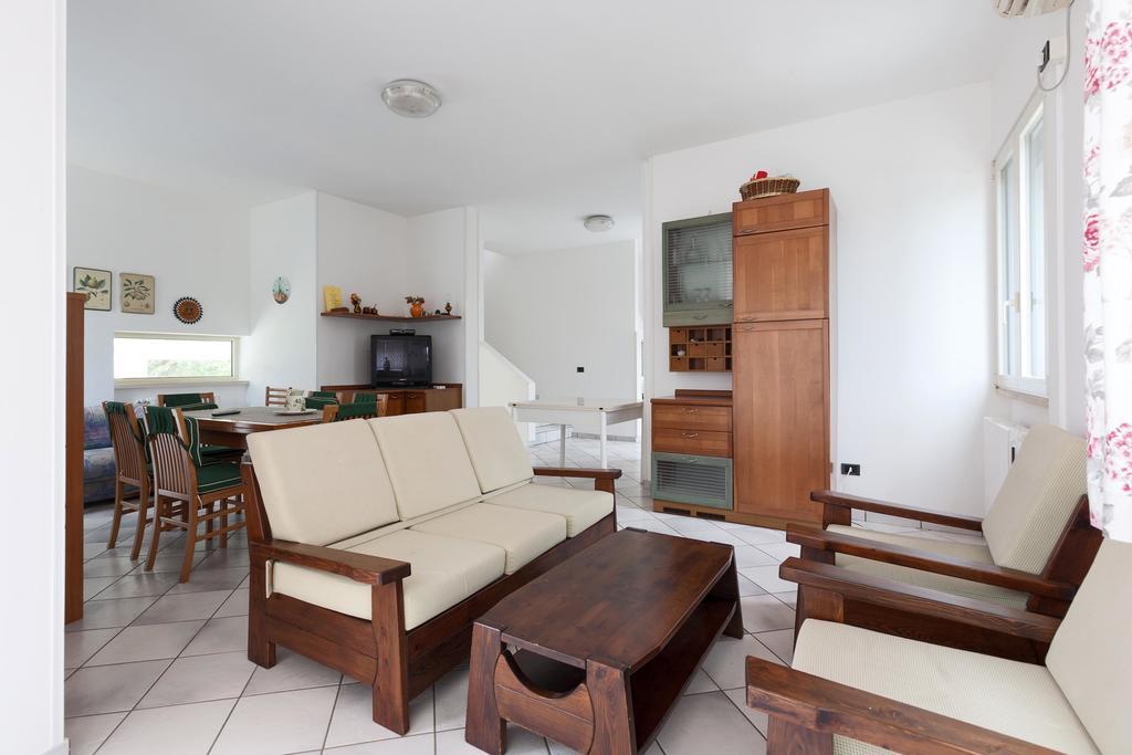 Villa Del Contado Casarano Kamer foto
